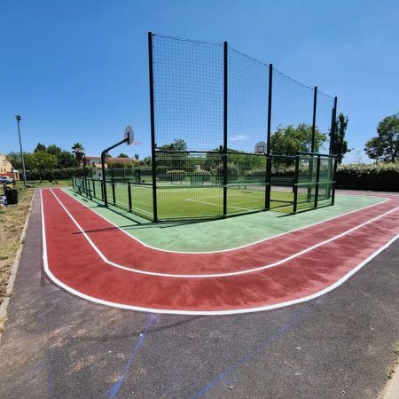 Installation de terrain de sport dans l'Hérault